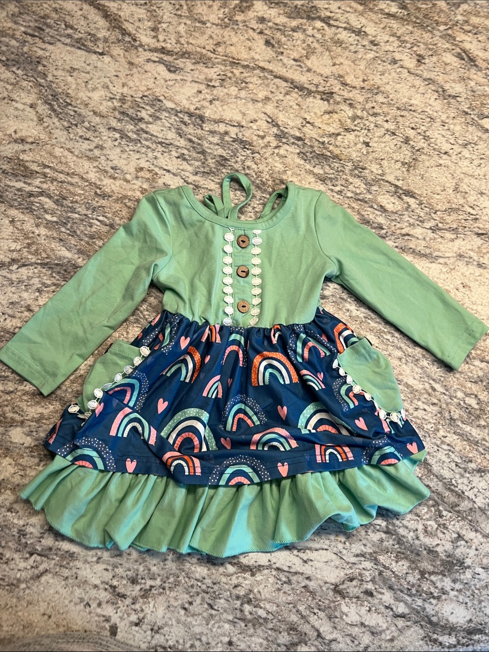 🇺🇸$5🇺🇸 Marie Nicole Green and Navy Rainbow Tiered Dress with Pockets Preloved